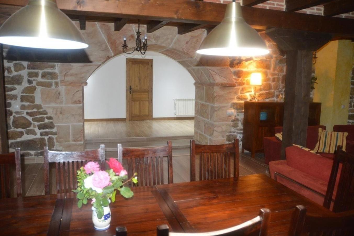 Casa De Pueblo Las Golondrinas De Luena San Miguel de Luena Esterno foto