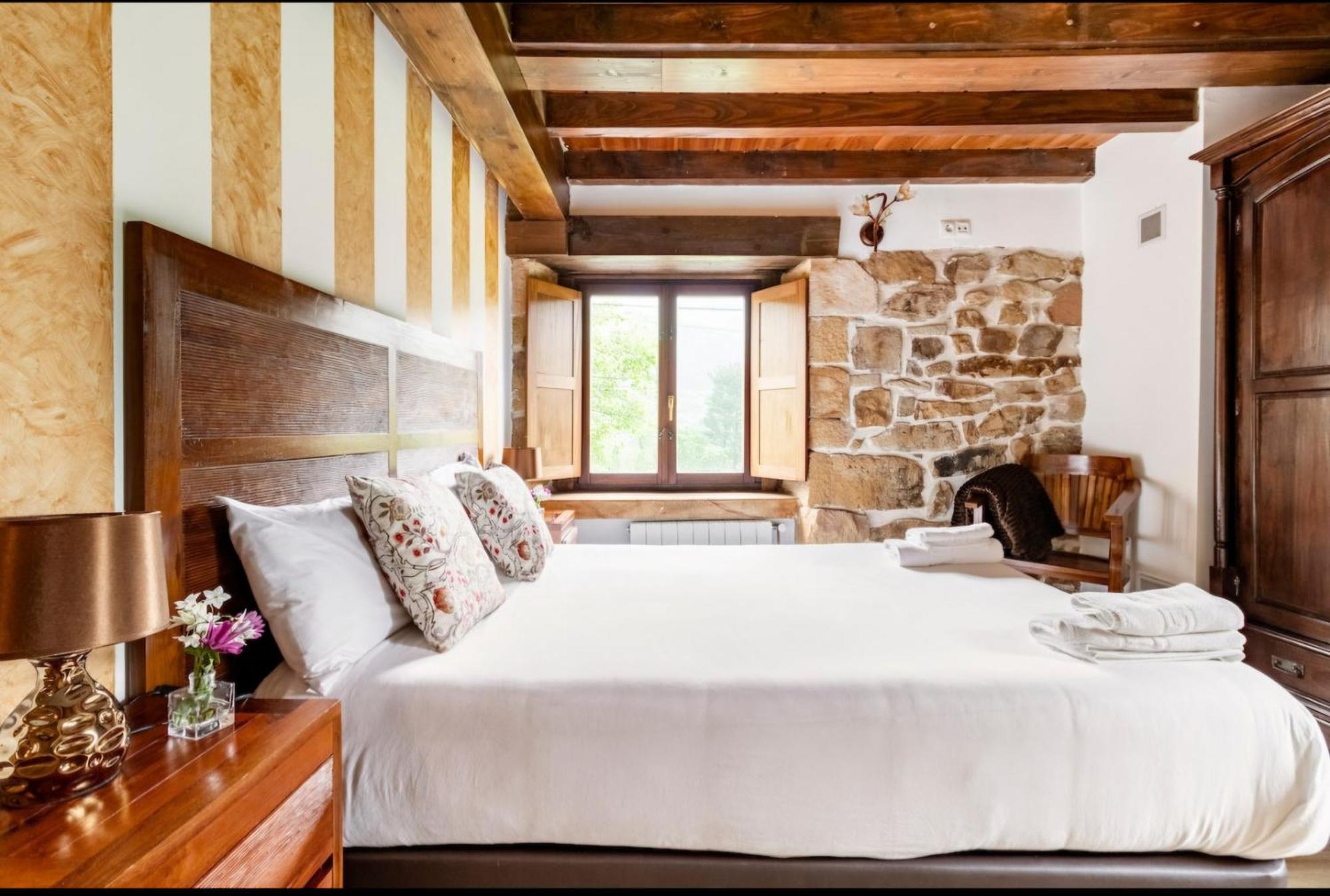 Casa De Pueblo Las Golondrinas De Luena San Miguel de Luena Esterno foto