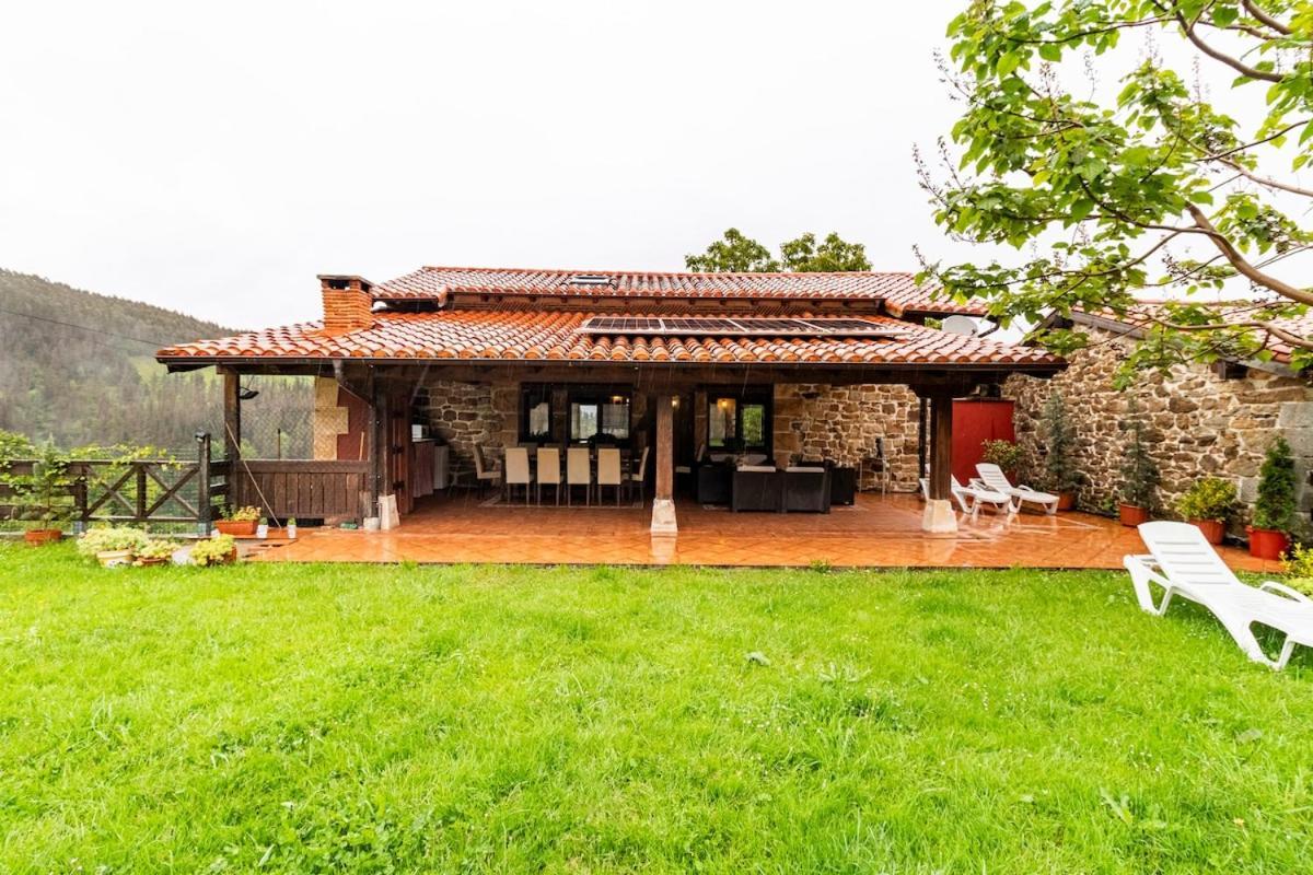 Casa De Pueblo Las Golondrinas De Luena San Miguel de Luena Esterno foto