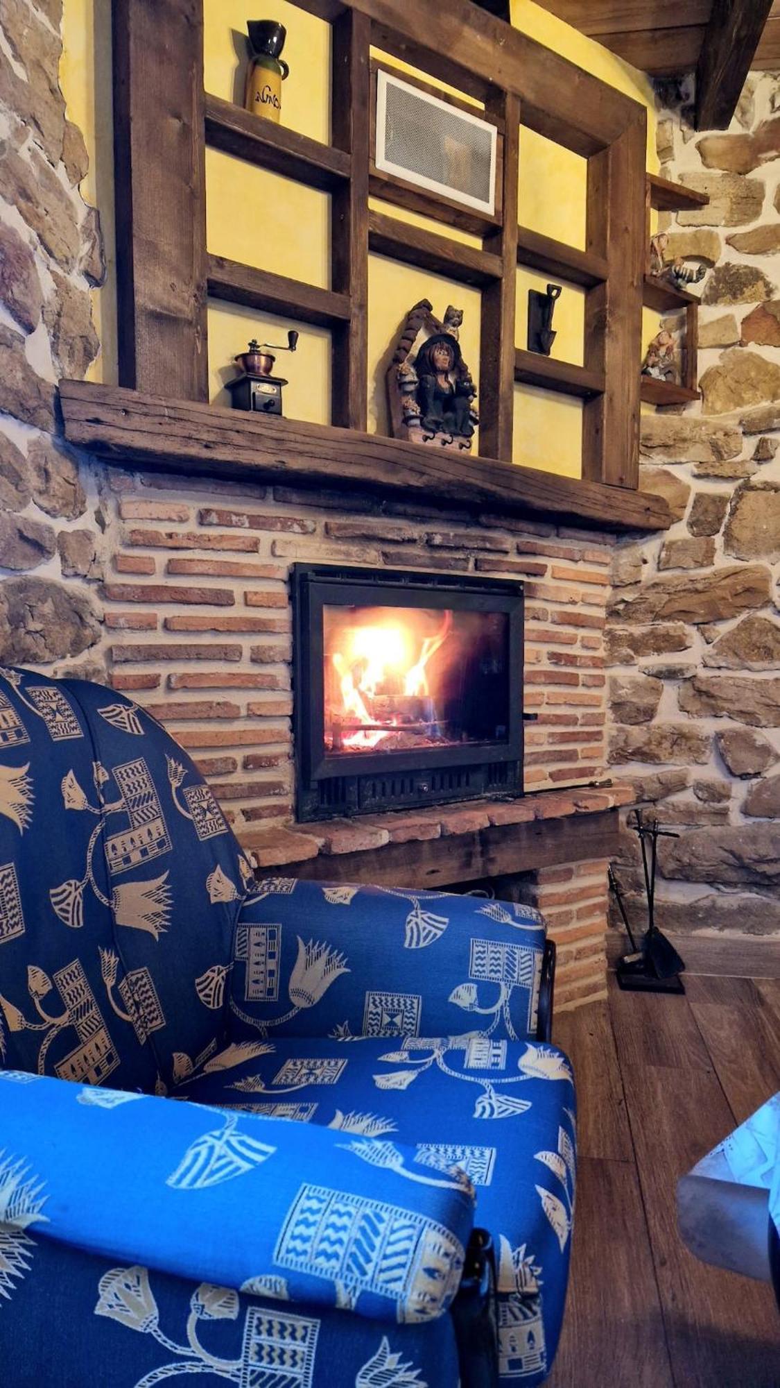 Casa De Pueblo Las Golondrinas De Luena San Miguel de Luena Esterno foto